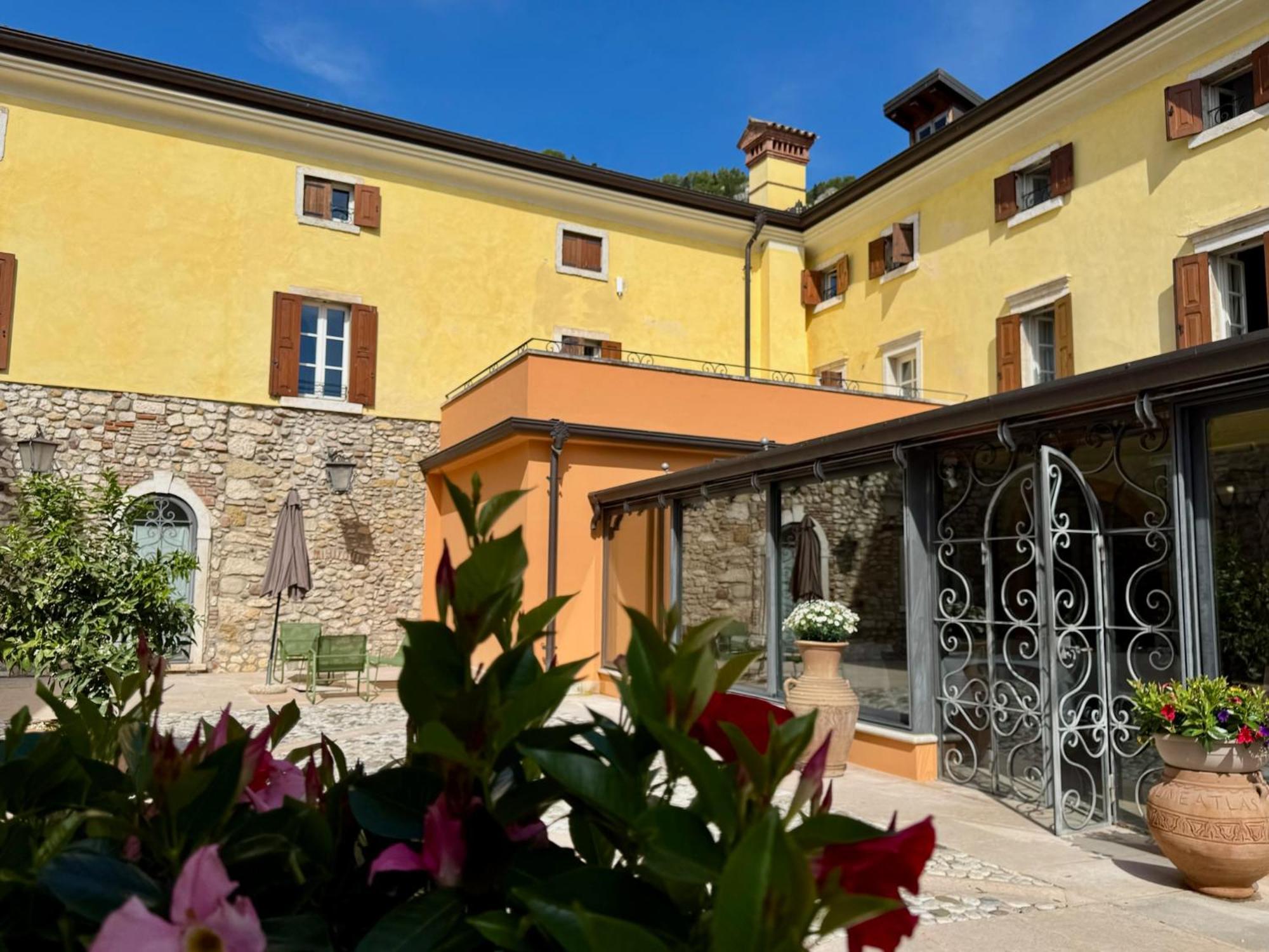 Corte Impero Hotel & Restaurant Affi Kültér fotó