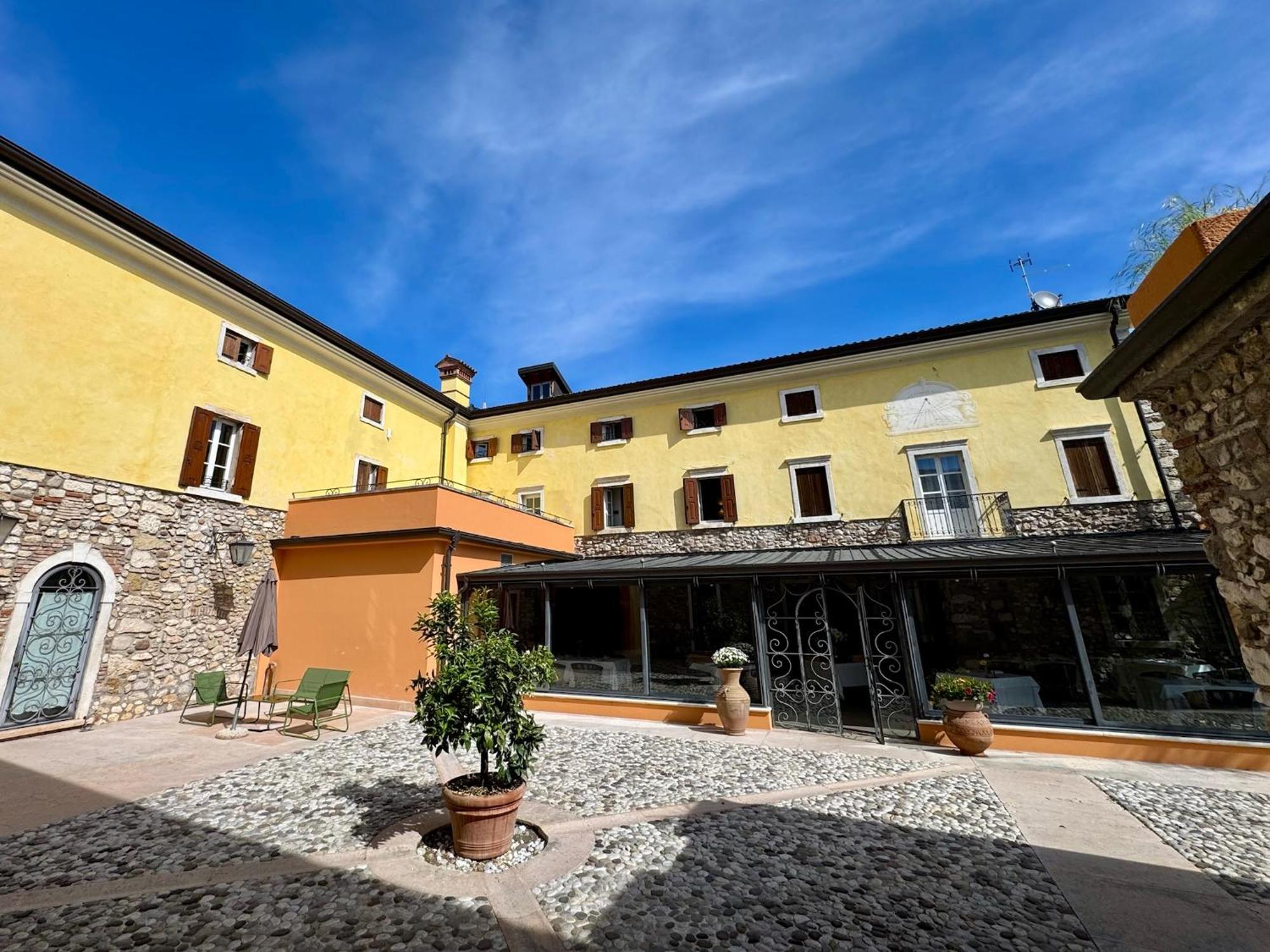 Corte Impero Hotel & Restaurant Affi Kültér fotó